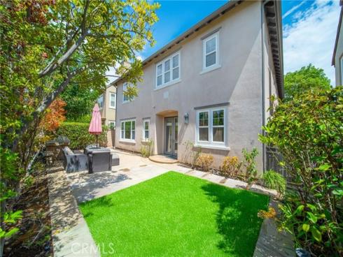 28  Townsend  , Irvine, CA