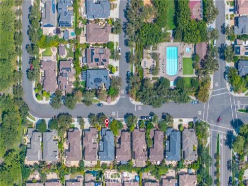 28  Townsend  , Irvine, CA