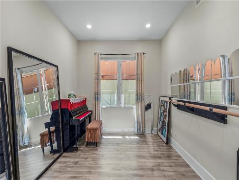 112  Green Rdg  , Irvine, CA