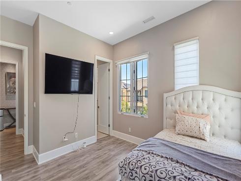 112  Green Rdg  , Irvine, CA