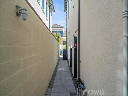 112  Green Rdg  , Irvine, CA