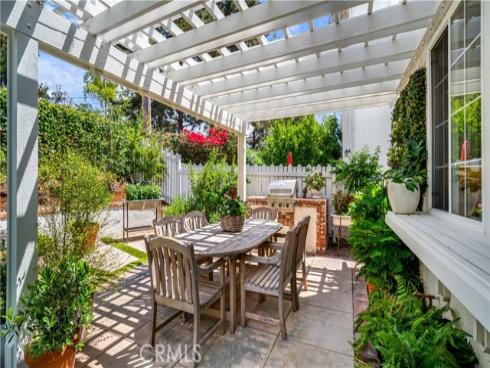 90  Winslow   Lane, Irvine, CA