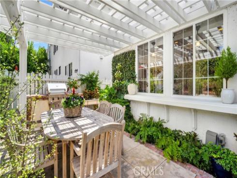 90  Winslow   Lane, Irvine, CA