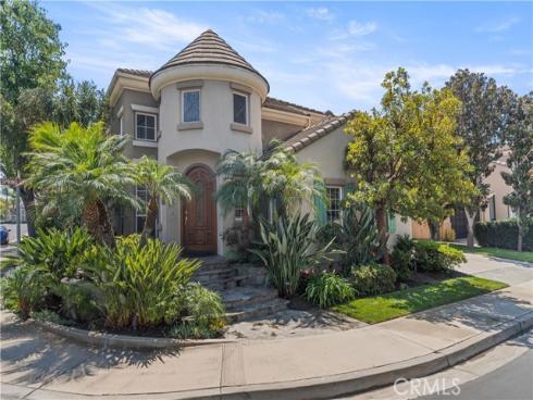 16  Spring Grv  , Irvine, CA