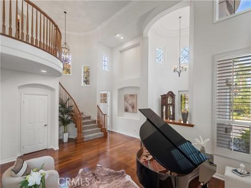 16  Spring Grv  , Irvine, CA