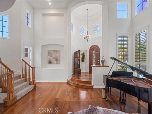 16  Spring Grv  , Irvine, CA