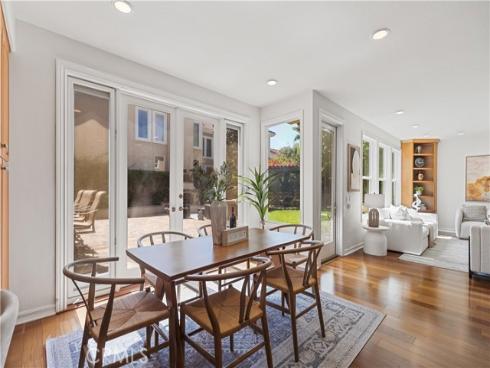 16  Spring Grv  , Irvine, CA