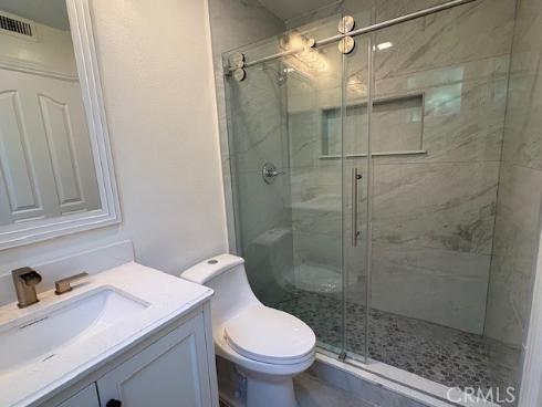 16  Spring Grv  , Irvine, CA