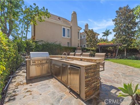 16  Spring Grv  , Irvine, CA