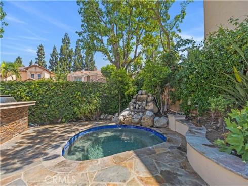 16  Spring Grv  , Irvine, CA