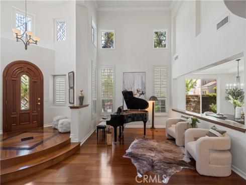 16  Spring Grv  , Irvine, CA