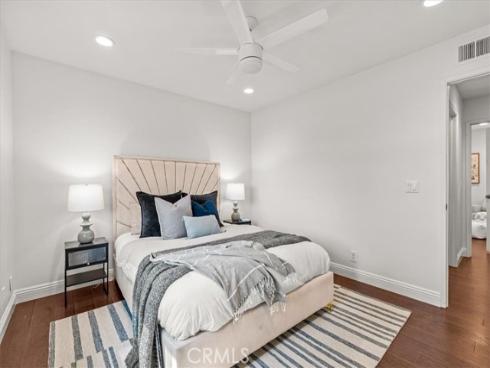 3  Christamon  , Irvine, CA