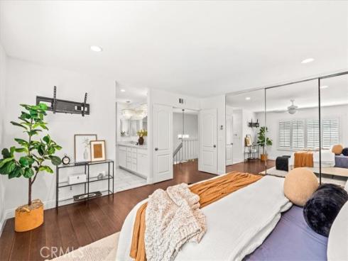 3  Christamon  , Irvine, CA