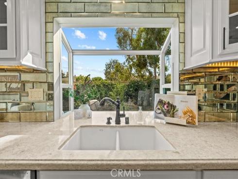 3  Christamon  , Irvine, CA