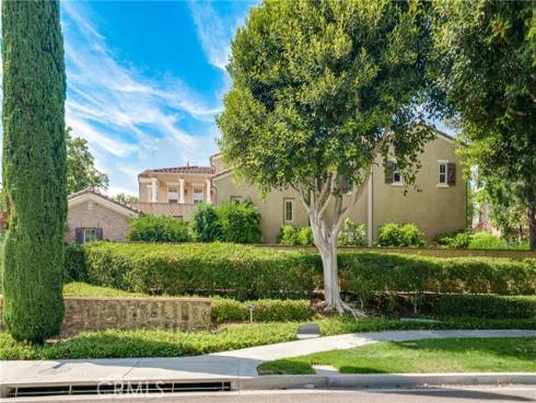 37 Triple Leaf , Irvine, CA