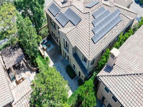 37 Triple Leaf , Irvine, CA