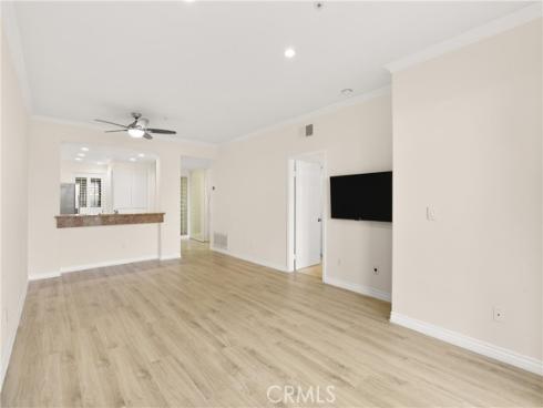 2243  Martin  207 , Irvine, CA