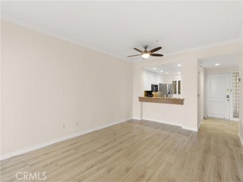 2243  Martin  207 , Irvine, CA