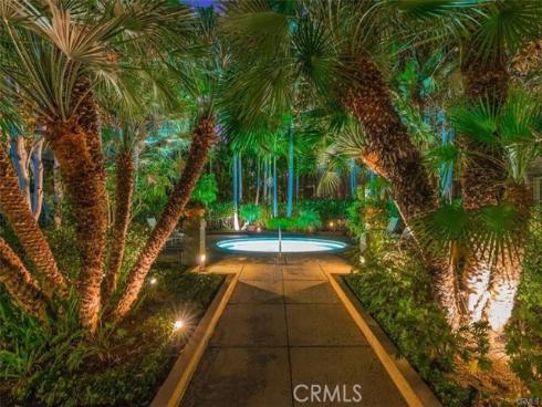 2243  Martin  207 , Irvine, CA