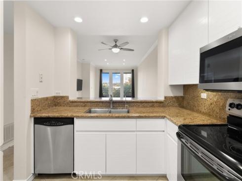 2243  Martin  207 , Irvine, CA