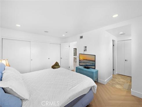 18  Navarre  133 , Irvine, CA