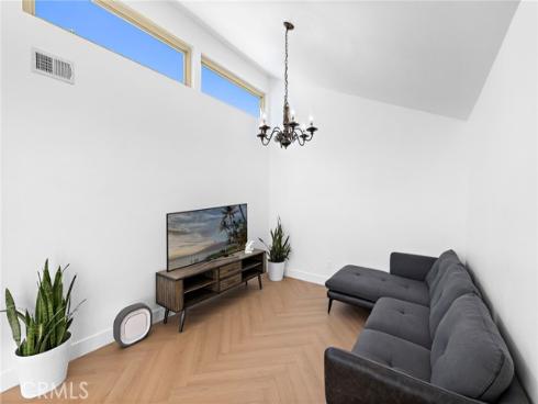 18  Navarre  133 , Irvine, CA