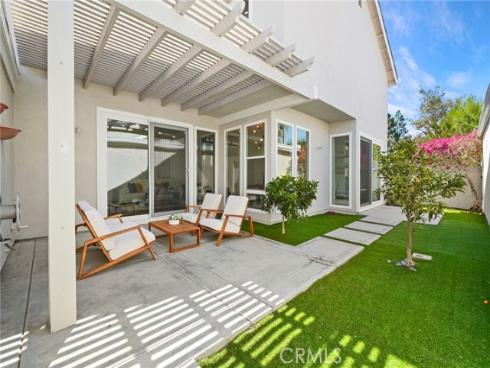 30 Woodland Drive, Irvine, CA