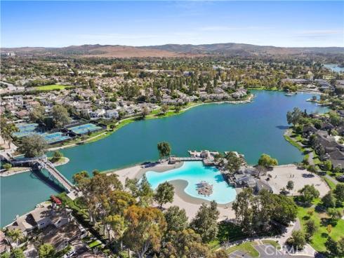 30 Woodland Drive, Irvine, CA