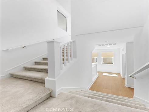 422  Lobata  , Irvine, CA