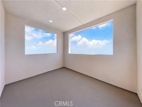 422  Lobata  , Irvine, CA