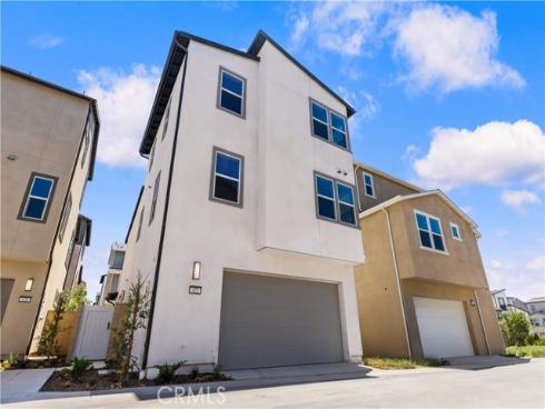 422  Lobata  , Irvine, CA