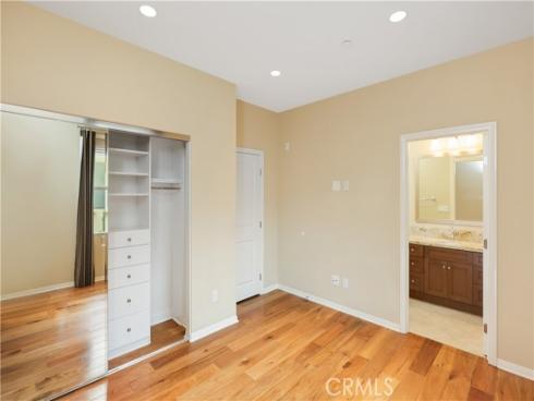 220  Kempton  , Irvine, CA