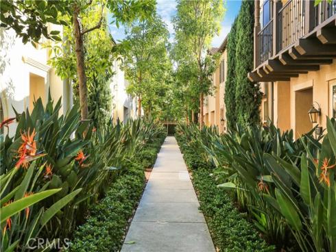 220  Kempton  , Irvine, CA