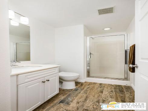 50 Vintage , Irvine, CA