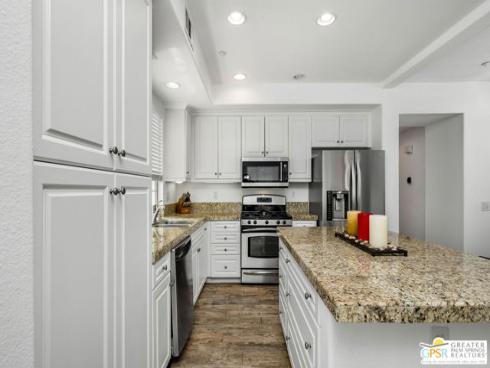 50 Vintage , Irvine, CA