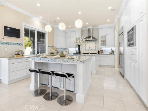 123  Calderon  , Irvine, CA