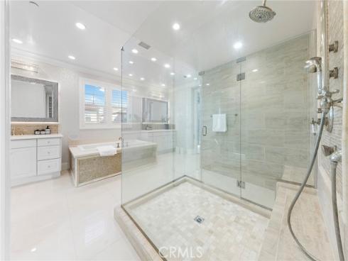 123  Calderon  , Irvine, CA