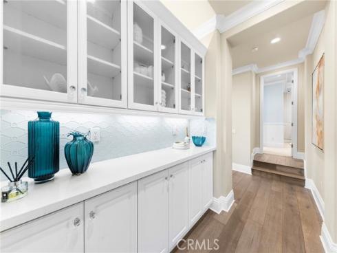 123  Calderon  , Irvine, CA