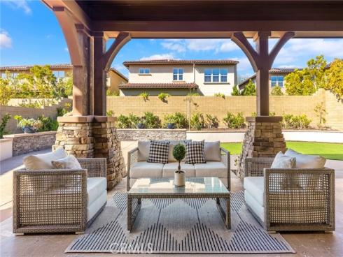 123  Calderon  , Irvine, CA