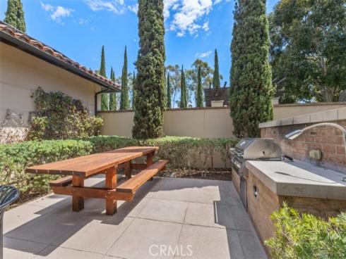 68  Elysian  , Irvine, CA