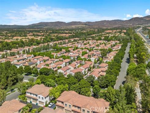 68  Elysian  , Irvine, CA