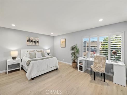 3 Summer Breeze , Irvine, CA