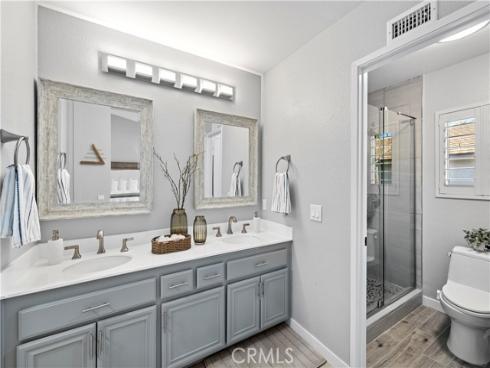 3 Summer Breeze , Irvine, CA