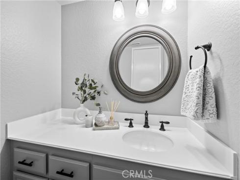 3 Summer Breeze , Irvine, CA