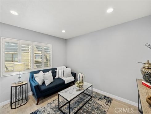 3 Summer Breeze , Irvine, CA