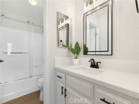 226  Greenmoor  95 , Irvine, CA