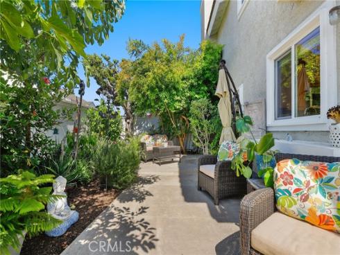 226  Greenmoor  95 , Irvine, CA