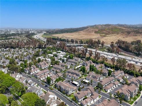 226  Greenmoor  95 , Irvine, CA