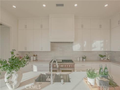 137 Oakstone , Irvine, CA