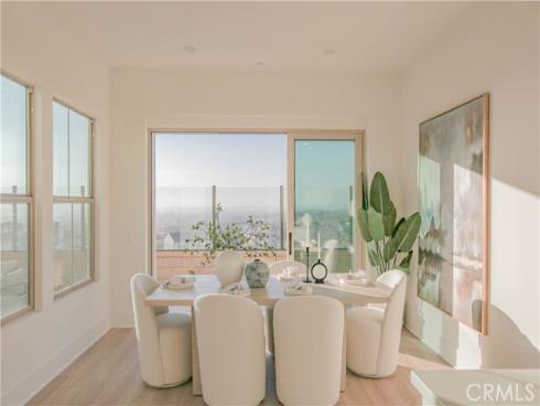 137 Oakstone , Irvine, CA